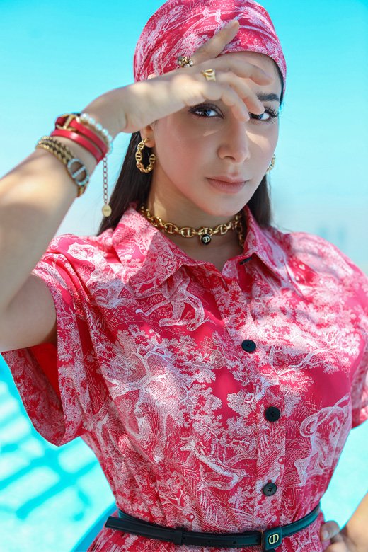 A Relaxing Summer Day with Dior, Aseel and Azyaamode
