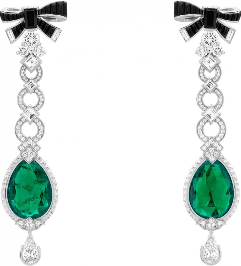 Bud of Love earrings
