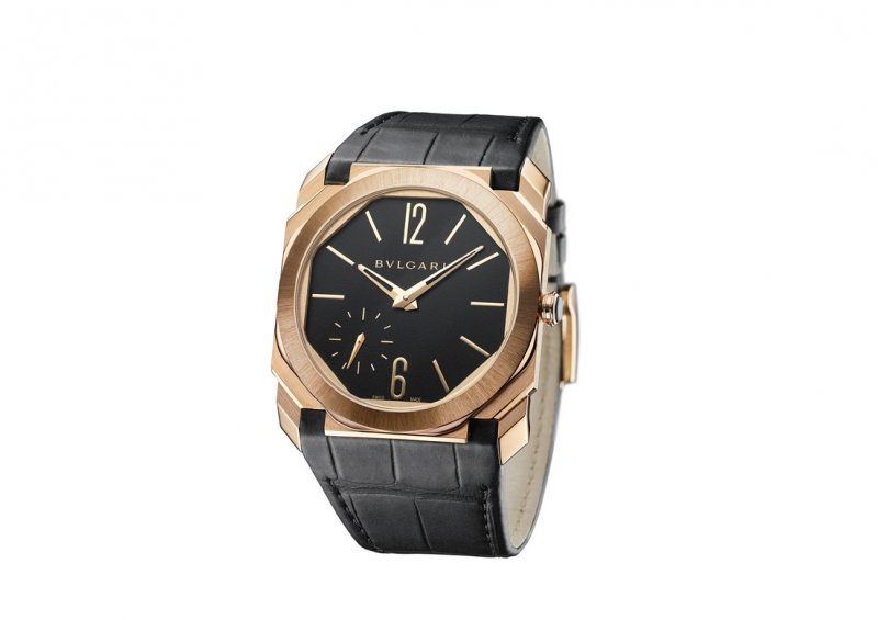 <strong>Serpenti Seduttori Tourbillon</strong> is the highlight of Bvlgari’s 2020 novelties. Besides its charming beauty, this timepiece’s new version displays a unique small-sized tourbillon designed to fit the unconventional form of the case that takes the shape of a serpent’s head.