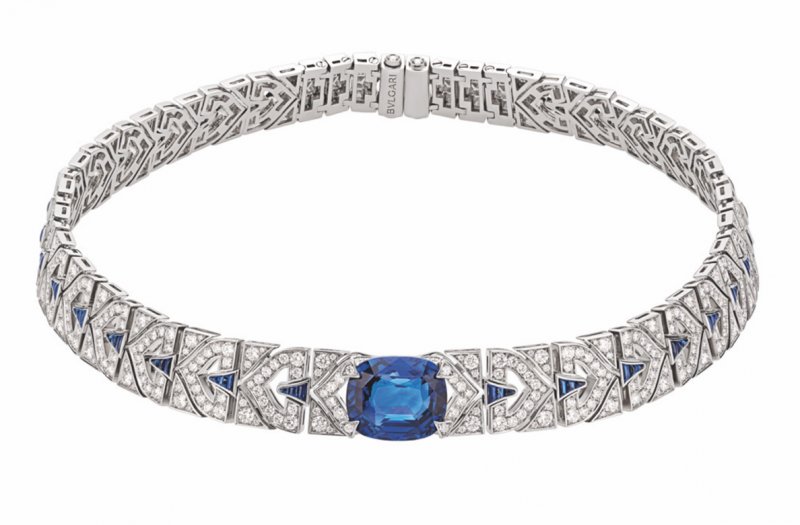 <strong>Bvlgari</strong>, Cinemagia high jewelry collection necklace<br />
 