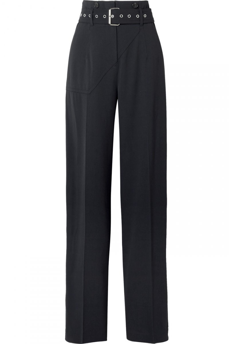 أفضل التّصاميم التي يجب أن تشتريها لموسم ربيع وصيف 2018
