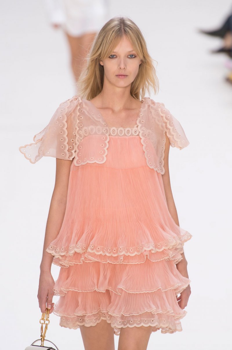 شانيل CHANEL، مستحضر Le Vernis بلون Ultime<br />
&nbsp;