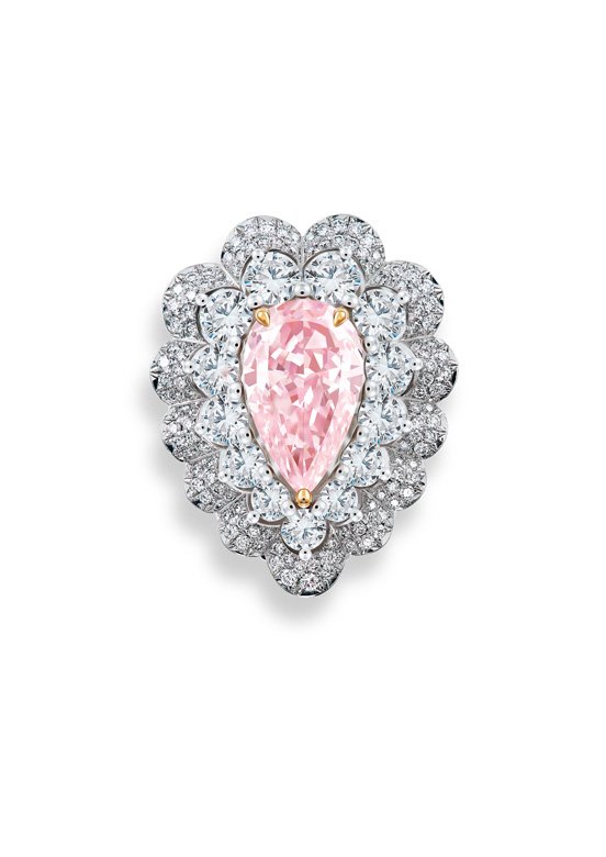 <strong>Chopard</strong> Exceptional Gemstones high jewelry collection ring<br />
 