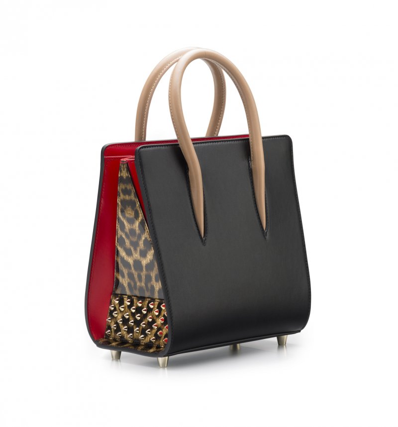 What Should Your Bag Collection Include?
