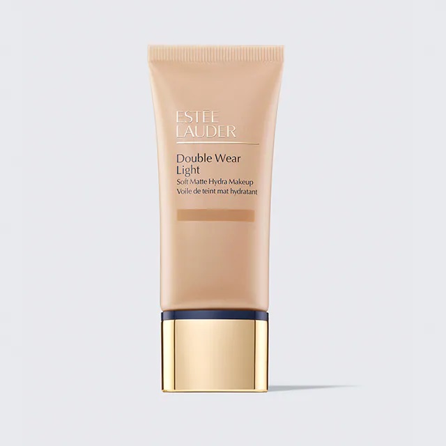 Providing a great light to medium coverage, <strong>Estée Lauder</strong>’s <strong>Double Wear Light Soft Matte Hydra Makeup</strong> has a lightweight, non-drying formula that is oil-free, oil-controlling and non-acnegenic. And why is it photo-friendly? Well, because it blurs and reduces the look of pores and imperfections.