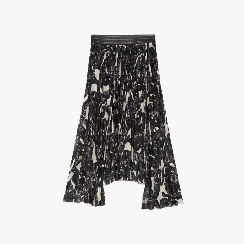 علامة <strong><span dir=LTR>Dry Bar</span></strong><strong>، </strong>الشامبو الجاف <span dir=LTR>Detox</span><br />
&nbsp;