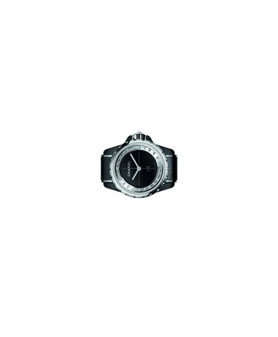 إنّها ساعة J12 XS من شانيل
