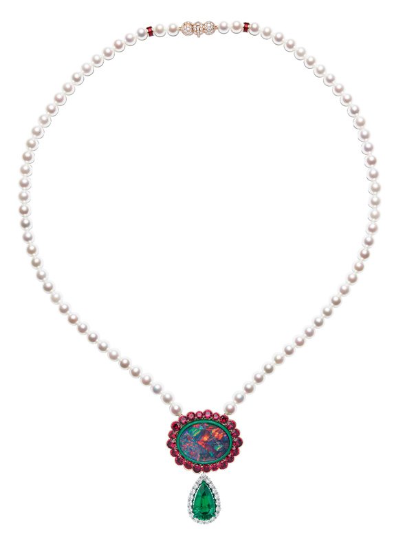 <strong>Dior</strong>, Dior et Moi high jewelry collection necklace<br />
 