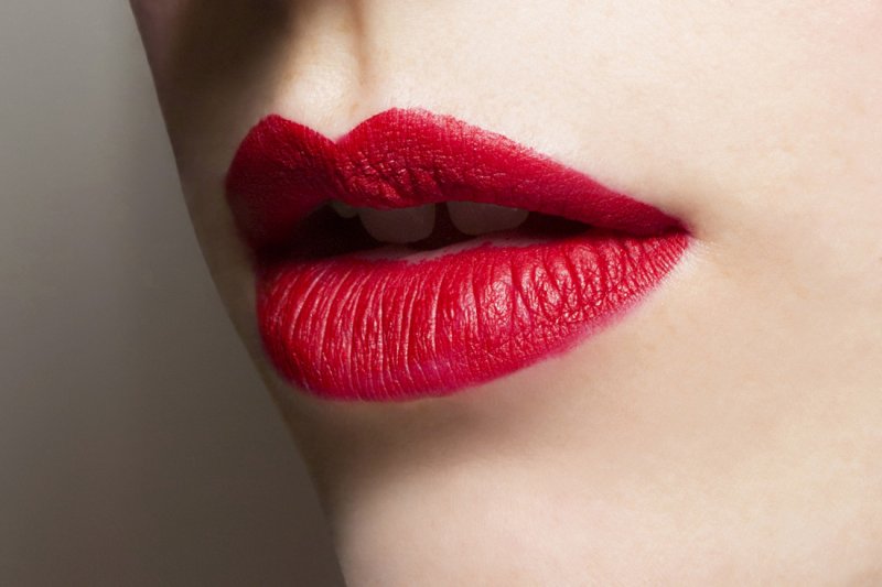 Colored Lips for a Colorful Season
