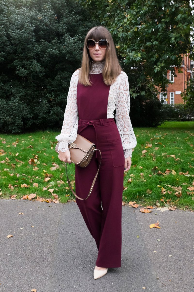 ستيلّا مكارتني<br />
<em>من موقع </em><em>Net-A-Porter</em><br />
&nbsp;