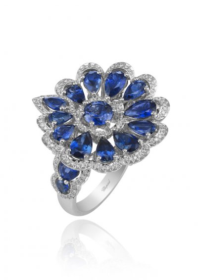 مجوهرات راقية تكمن الطّبيعة في قلبها
