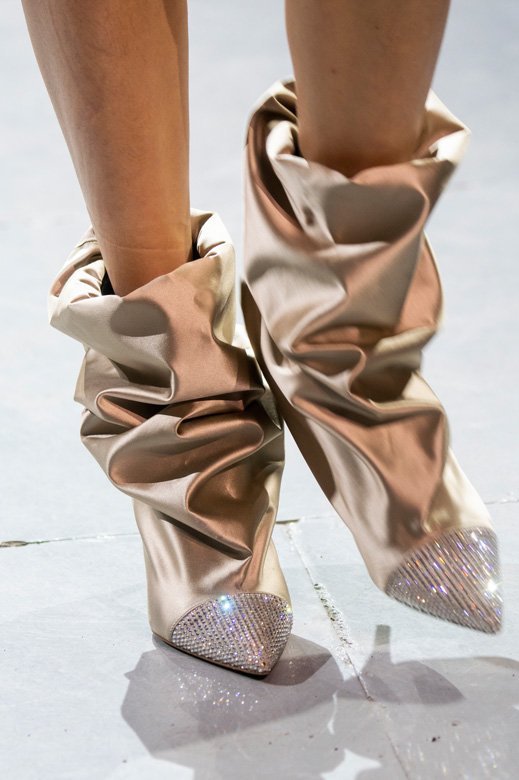 A Close Up on the Couture Spring-Summer 2019 Accessories
