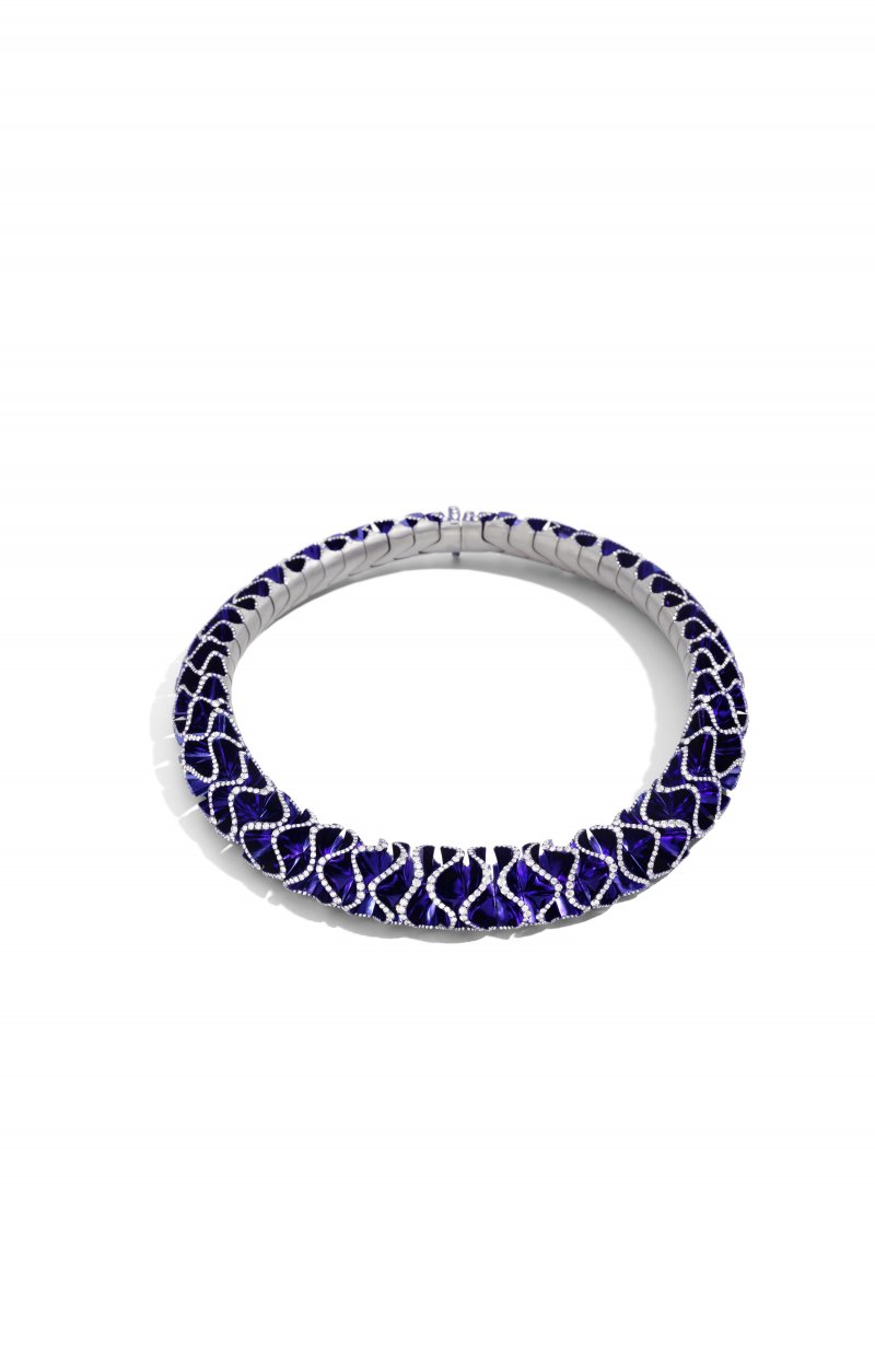 <strong>Vhernier</strong>, Blue Velvet necklace<br /> <br />
 