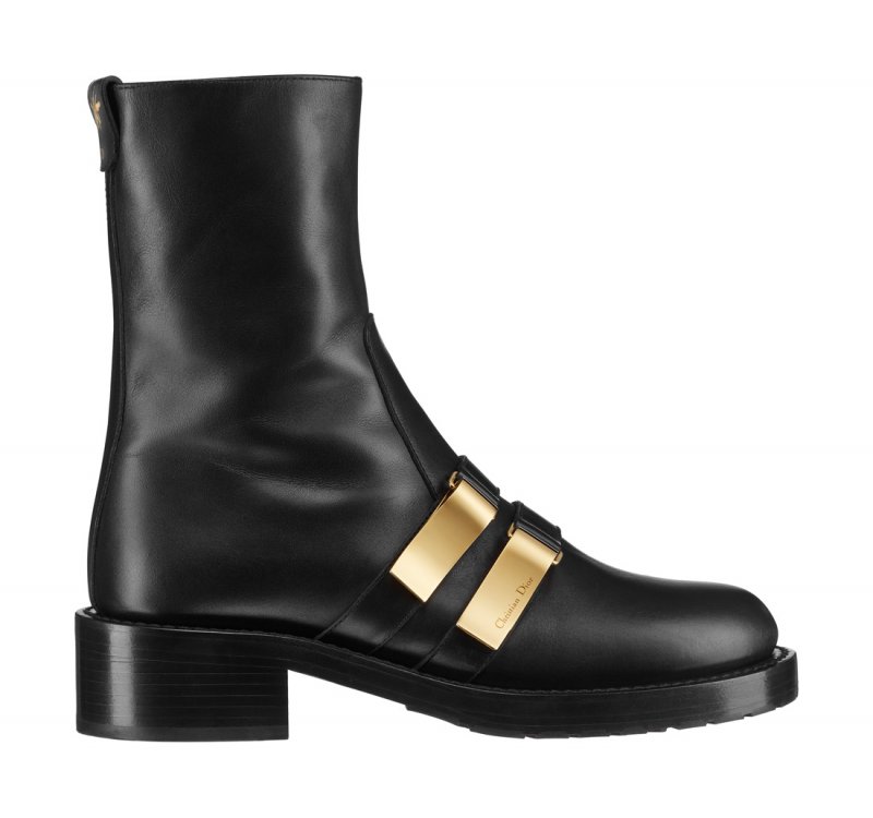 Born to Shine in Flat Boots
