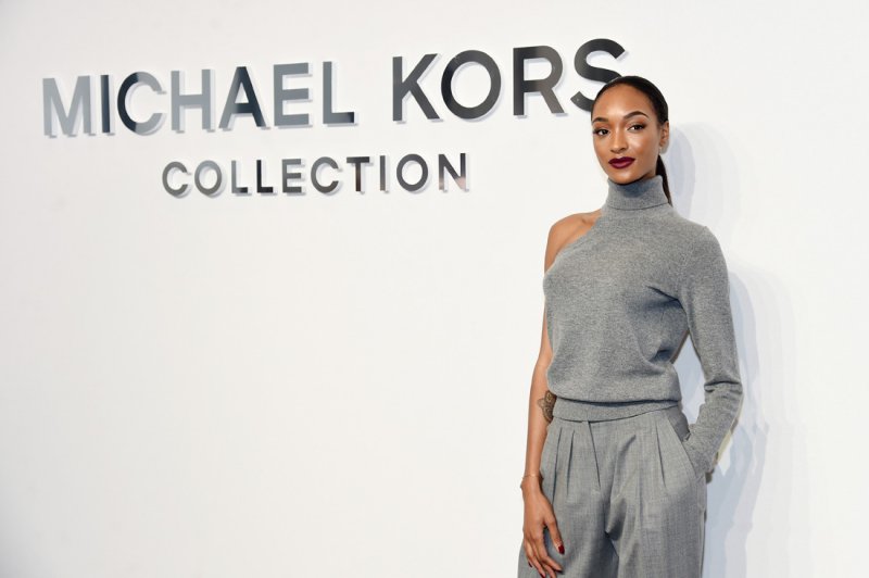 شارلوت تيلبوري، مستحضر Brightening Youth<br />
&nbsp;<br />
&nbsp;