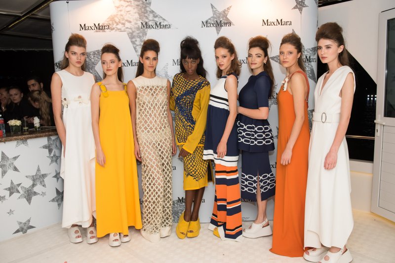 ميو ميو<br />
<em>من موقع </em><em>Net-A-Porter </em><br />
&nbsp;