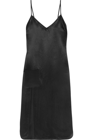 أوسكار دي لا رينتا<br />
&nbsp;