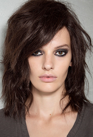 <strong>فساتين بوهيميّة من العشرينيّات </strong><br />
<br />
جيني بيكهام