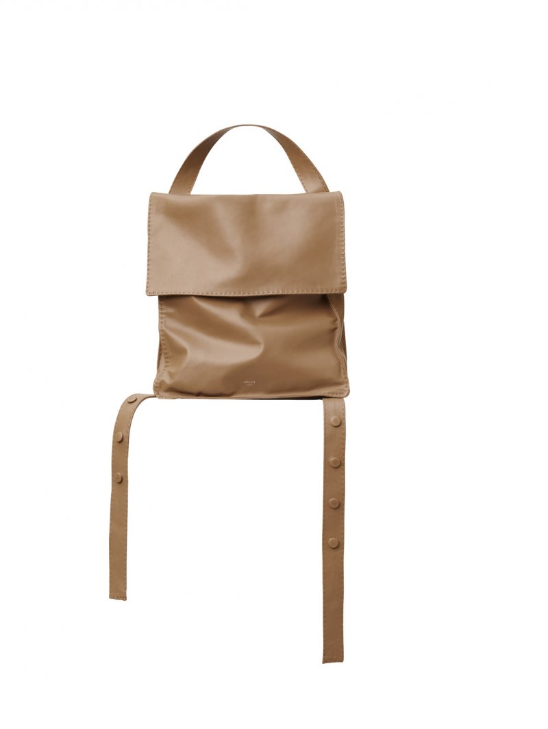 ألكسندر ماكوين<br />
<em>من موقع</em> <em>Matches Fashion</em><br />
&nbsp;