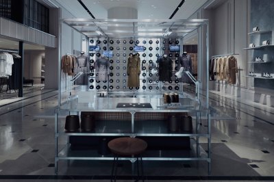 متجر Burberry Trench Studio يستولي على دبي
