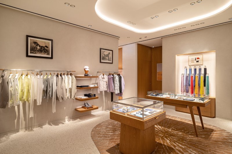 A New Hermes Boutique in the Galleria in Abu Dhabi Azyaamode
