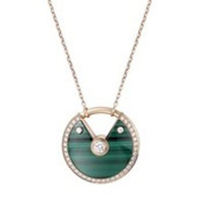 قطع مجوهرات لخطفِ قلبها هذا الشّهر