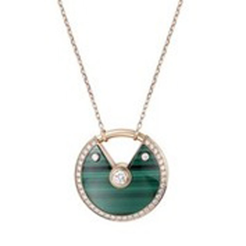 Steal her Heart with a Jewelry Piece this Month