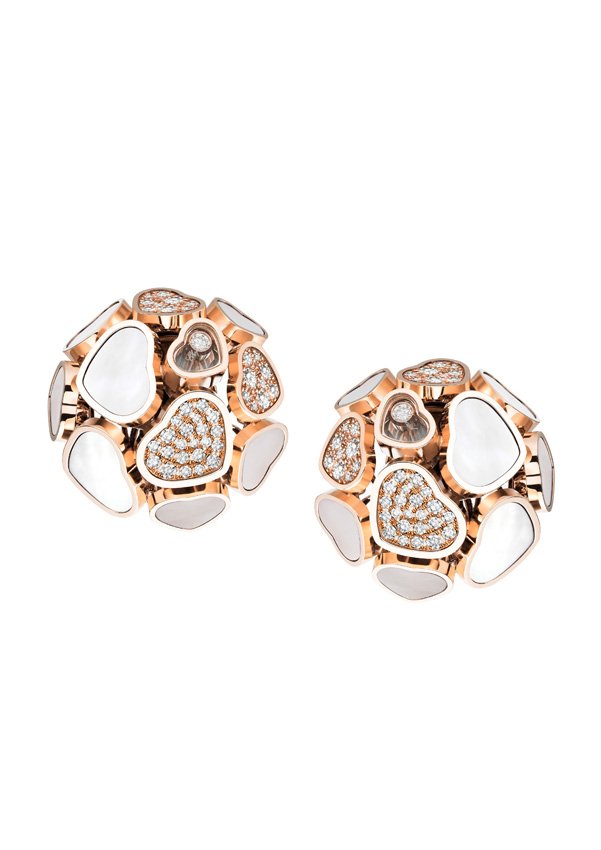 <strong>Chopard</strong>, Happy Hearts earrings<br />
 