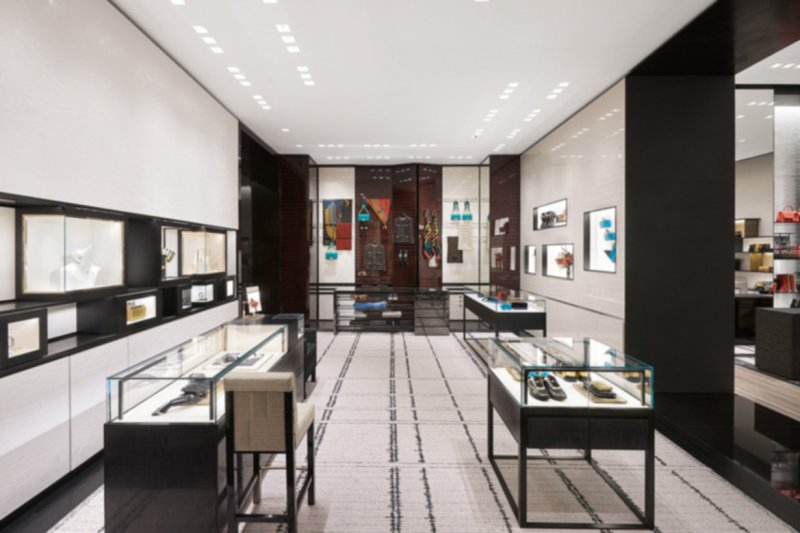 حقيبة&nbsp;<strong><span dir=LTR>Le Limousine</span></strong>&nbsp;ذات مقبض علويّ&nbsp;<br />
&nbsp;