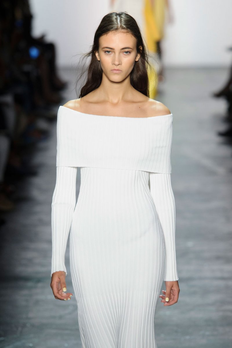 سان لوران<br />
&nbsp;