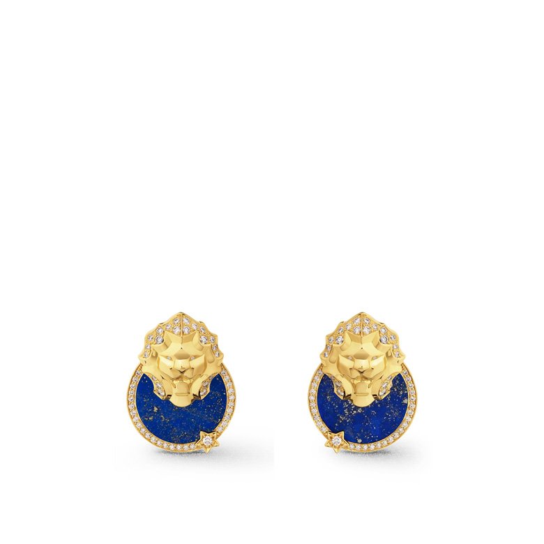 <strong>CHANEL</strong> Lion Medaille earrings