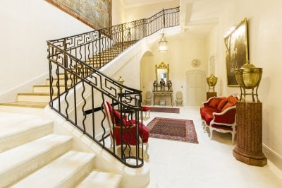 إعادة إحياء قصر كريستيان ديور La Colle Noire
