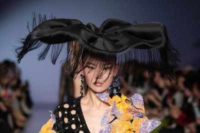 Accessories Add Pizzazz to Paris Haute Couture Week
