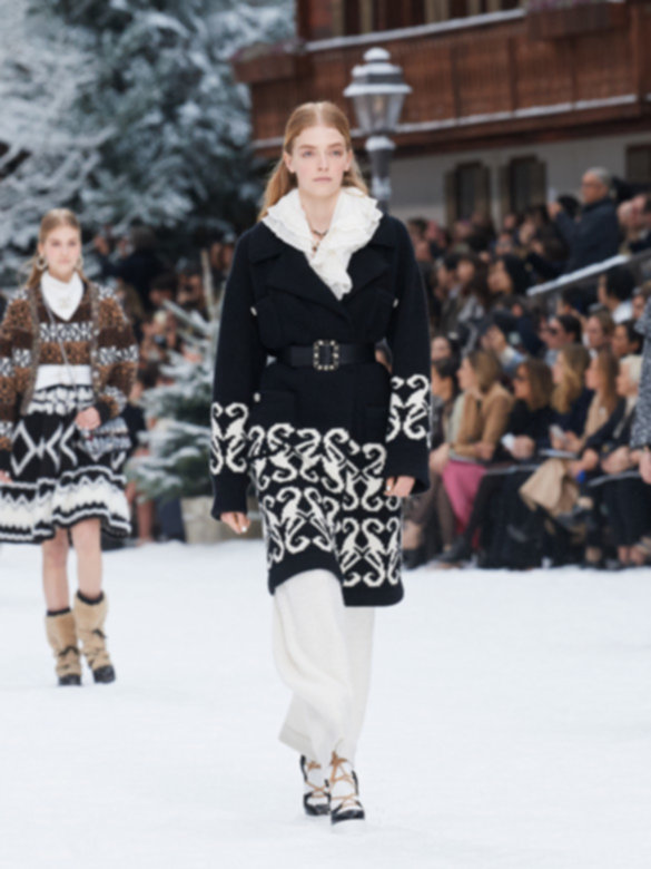 ميو ميو<br />
&nbsp;