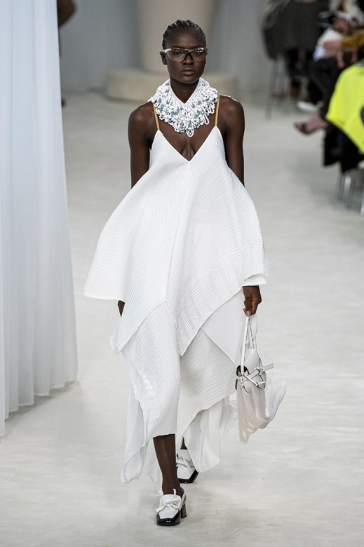 Loewe<br />
 