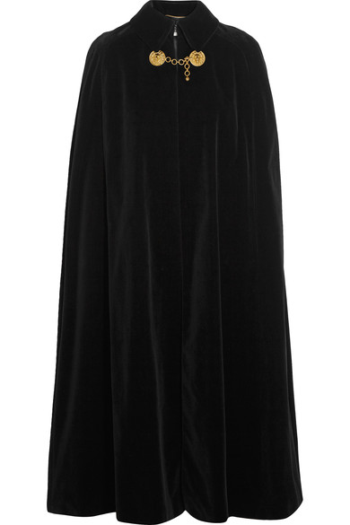 جوارب من تعاون <strong>ستيلّا مع أديداس أوريجينالز</strong><br />
<em>من موقع</em> <em>Matchesfashion.com</em><br />
&nbsp;