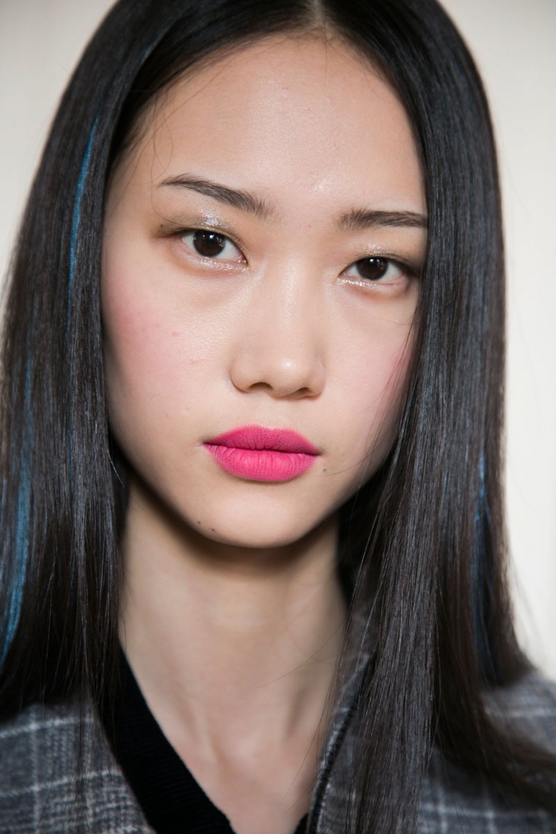 أكويلانو. ريموندو<br />
&nbsp;