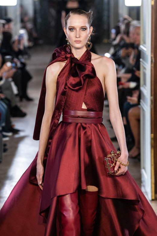 علامة&nbsp;<span dir=LTR>Bally</span><br />
&nbsp;