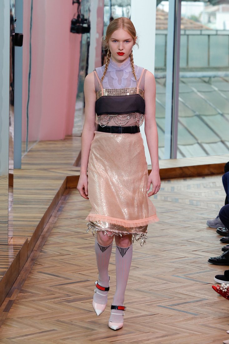 كلوي<br />
&nbsp;