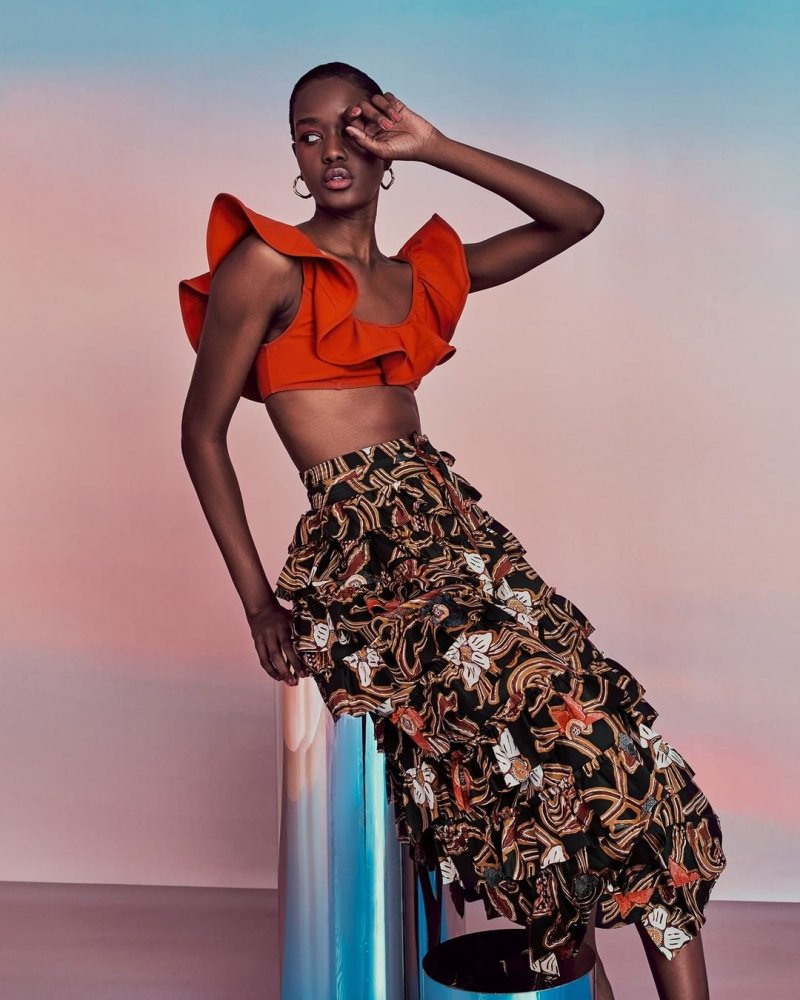 5 Trendy Skirts in 5 Looks
