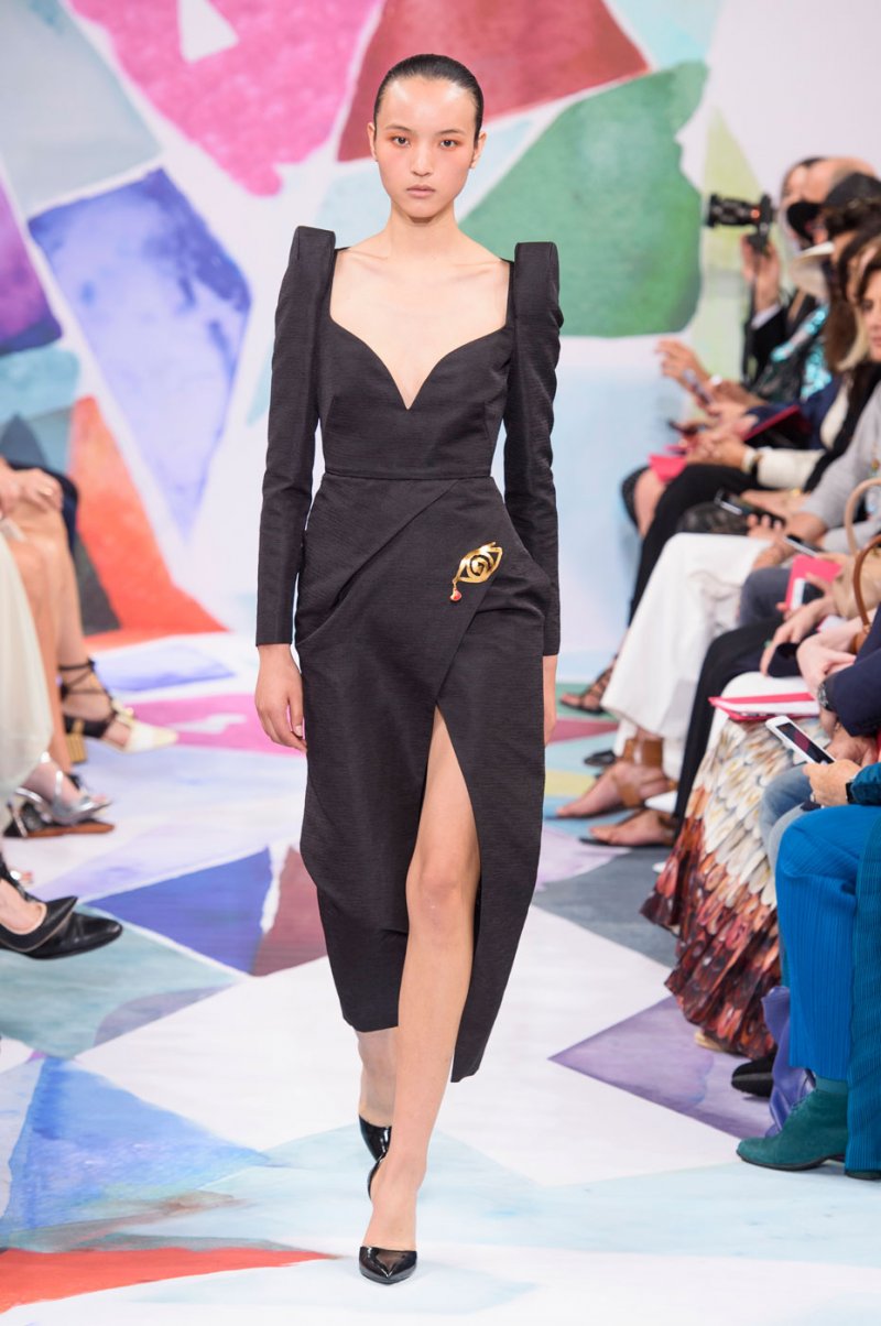 عقد Fleur De Lune الطّويل<br />
&nbsp;