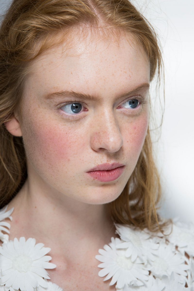 ديور<br />
&nbsp;