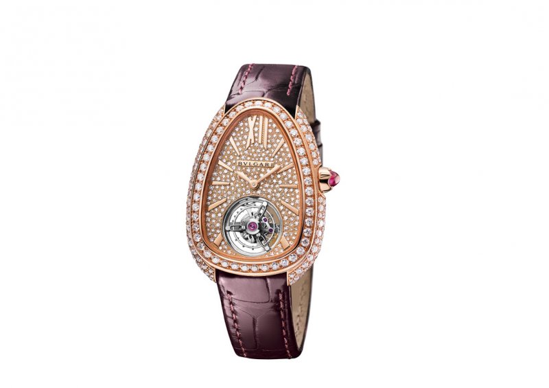 Octo Finissimo, the watch that has broken five world records in watchmaking, comes in a new version this year: the <strong>Octo Finissimo Automatic Satin-Polished Rose Gold</strong>. Elegance comes together with the edginess of Italian design, all thanks to the alligator strap replacing the gold bracelet.