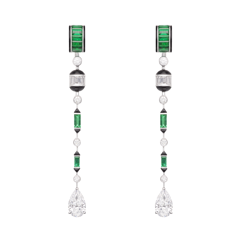 <strong>Boucheron</strong>, Nature Triomphante high jewelry collection, Pluie Art Déco earrings<br />
 
