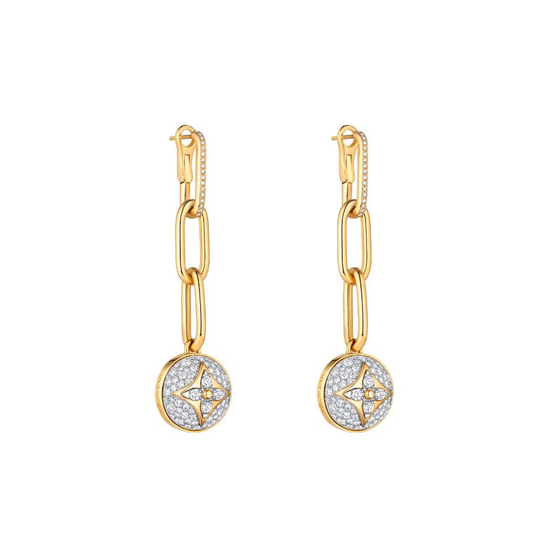 <strong>Louis Vuitton</strong>, B Blossom earrings<br />
 