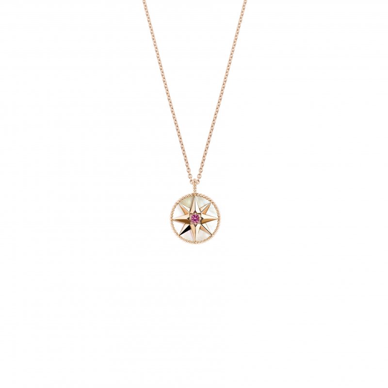 <strong>Dior</strong>, Rose des Vents pendant<br />
 