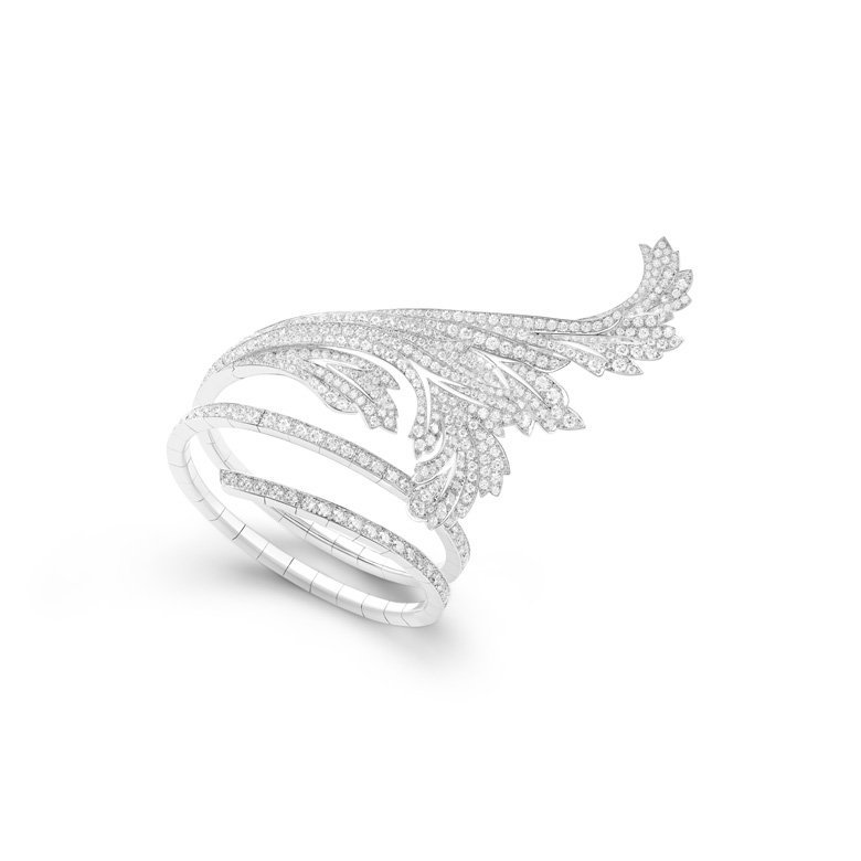 <strong>Boucheron</strong>, Paris, Vu Du 26 high jewelry collection, Feuilles d’Acanthe bracelet<br />