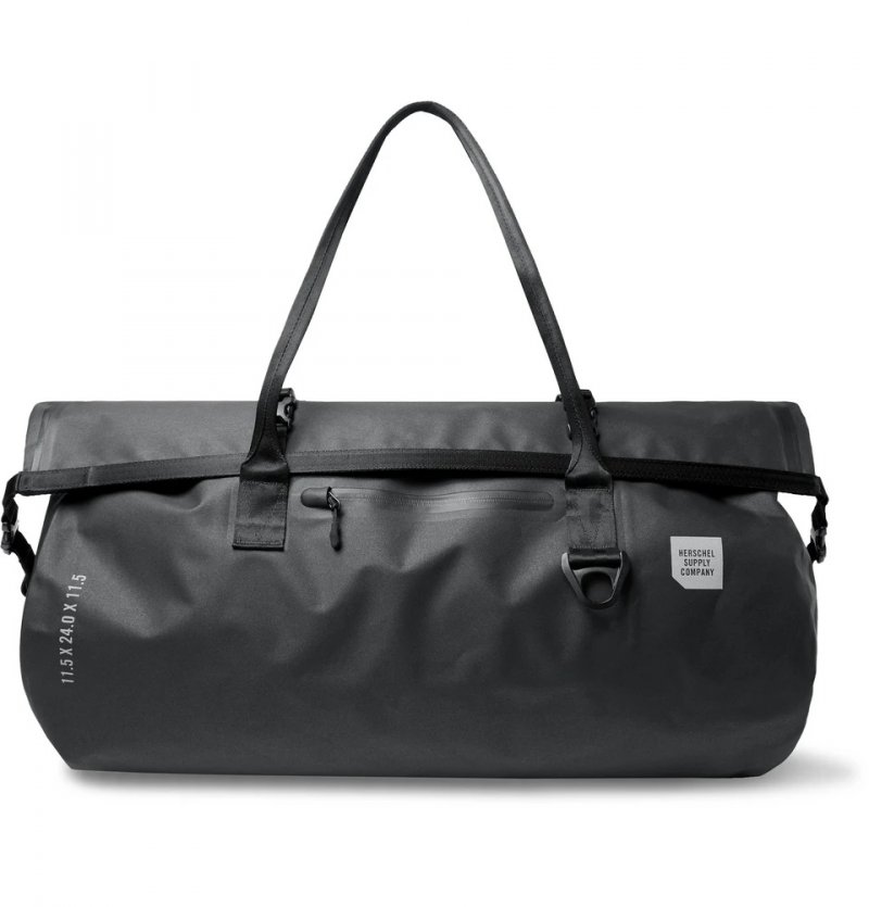 <strong>Herschel Supply Co</strong>, Studio City Pack Coast Tarpaulin bag for him<br /> <em>Via Mrporter.com</em><br />