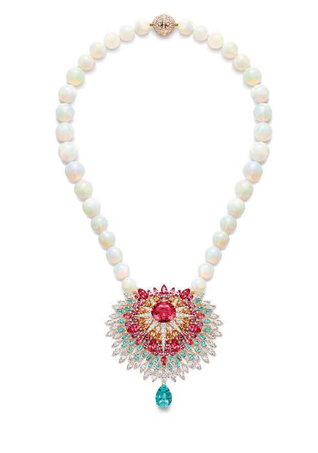 <strong>Piaget</strong>, Sunlight Escape high jewelry collection necklace<br />