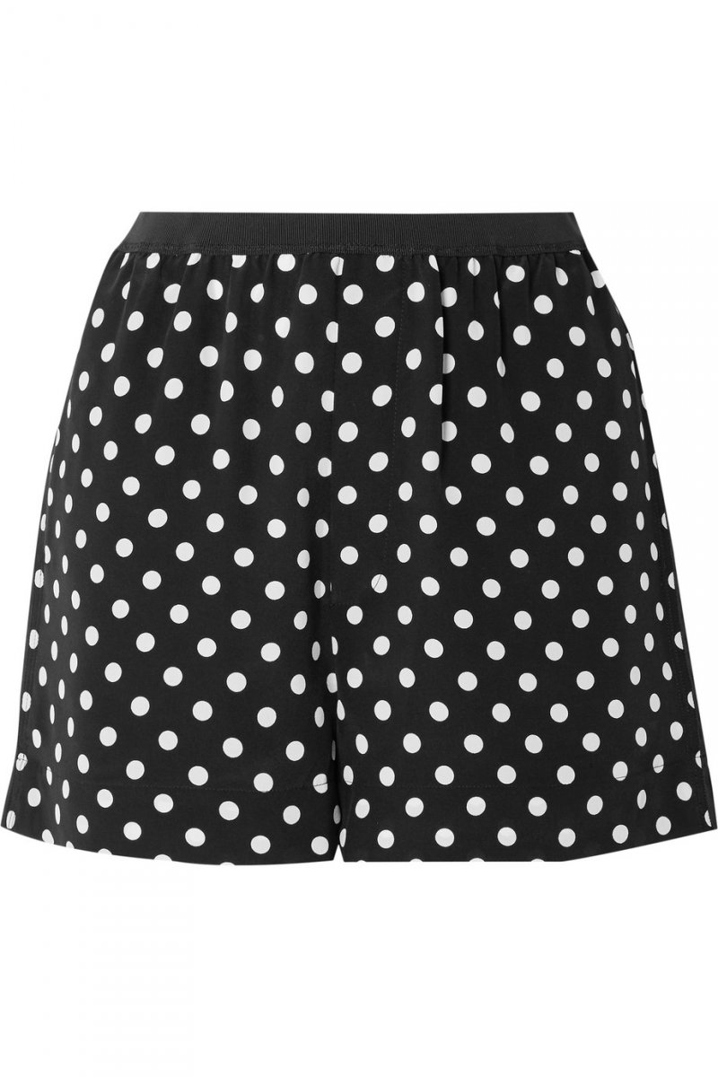 <strong>بيرغن، النّروي</strong><strong>ج</strong><br />
يعتبر كلّ من متحف <span dir=LTR>KODE Art</span> و أكواريوم بيرغن من الأماكن التي يجب زيارتها في هذه المدينة المتمركزة على السّاحل الجنوبيّ الغربيّ للنّرويج. إلى جانب منازلها الخشبيّة الملوّنة المتمركزة على الرّصيف القديم، ستجدون في هذه المنطقة متحف <span dir=LTR>Bergen City</span> الذي يتضمّن مواقعاً تاريخيّة عديدة مثل بيرغن القديمة.